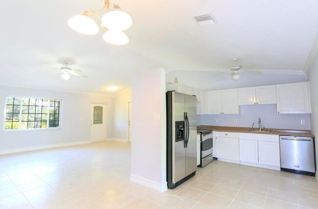 Photo - 17727 76th St N