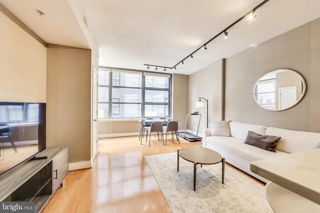 Photo - 2120 Vermont Ave NW Unidad 121