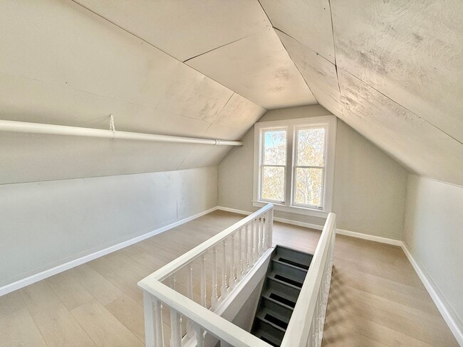 Photo - 1041 Lake Ave Unit 5