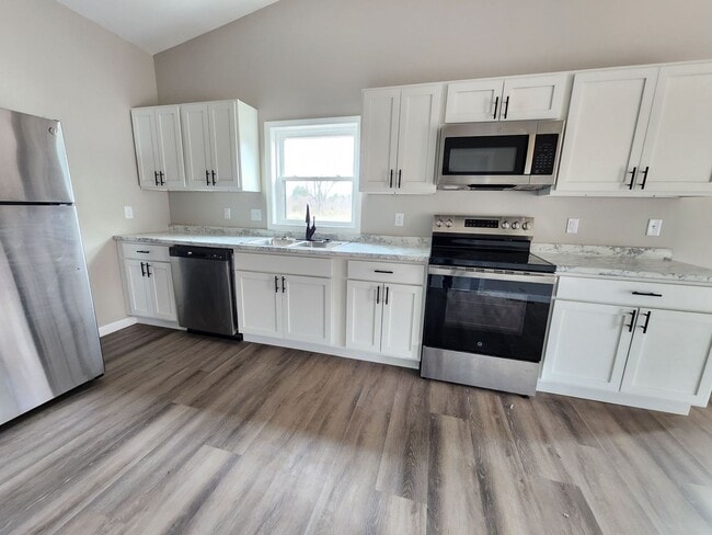 Photo - Spacious 3-Bedroom, 2-Bathroom Home AVAILABLE NOW!!