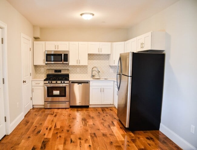 Photo - 155 Chelsea St Unit 1