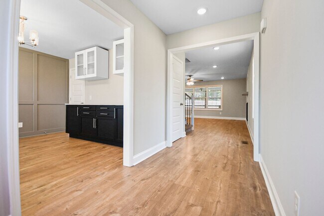 Photo - Pet Friendly Four Bedroom!