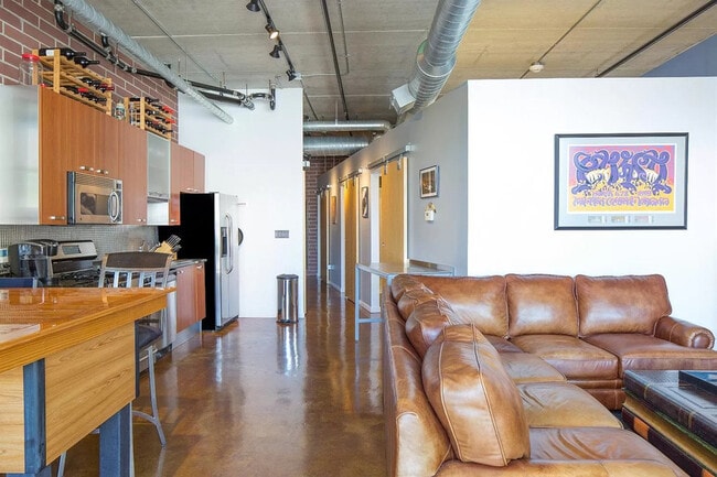 Photo - 322 E Liberty St Unit 322LIB