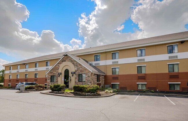 Furnished Studio-Dayton - South