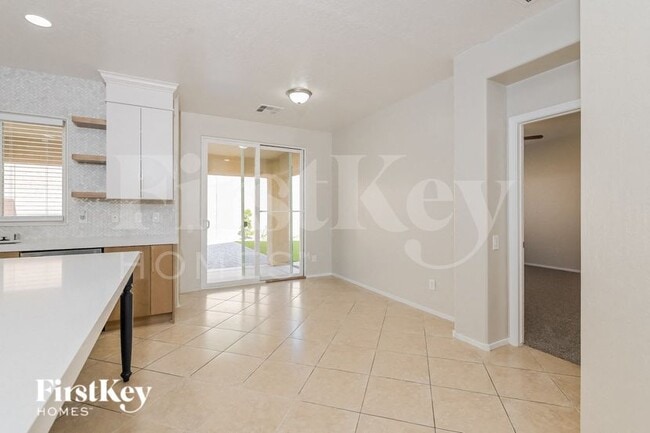 Photo - 2580 Lockerbie St