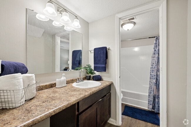 Townhome - 3BR, 2BA - 1,222SF - Primary Bathroom