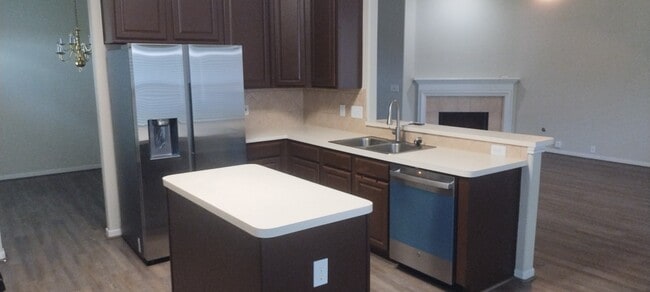 Photo - 11111 Sprucedale Ct