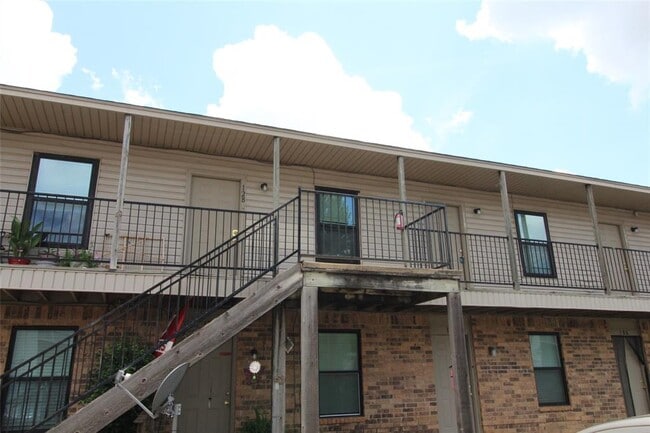 Photo - 1901 E Lindsey St Unit 11B