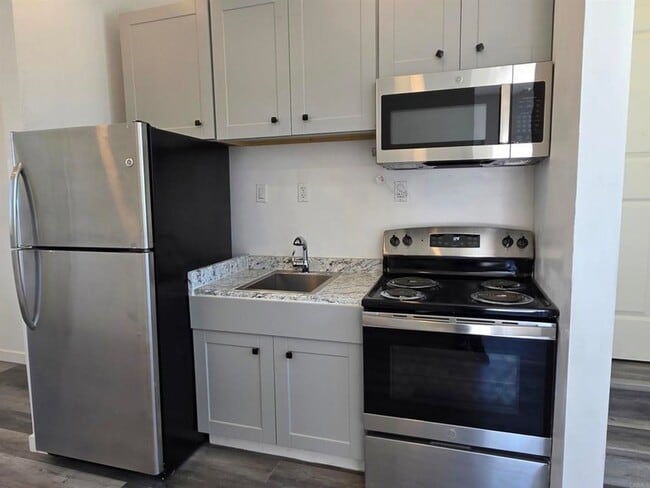 Photo - 1819 Oakshire Ct