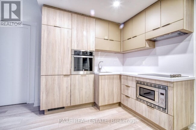 Photo - 39 Roehampton Ave Unité 1806