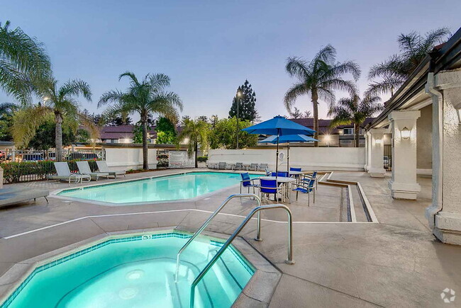 Building Photo - Parkside Court Rental
