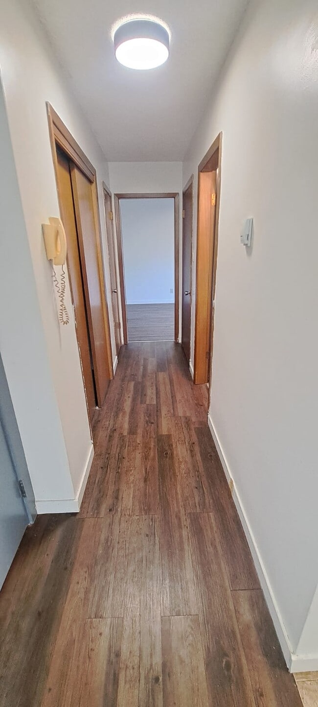 Photo - 8303-100 100 St NW Unit 8