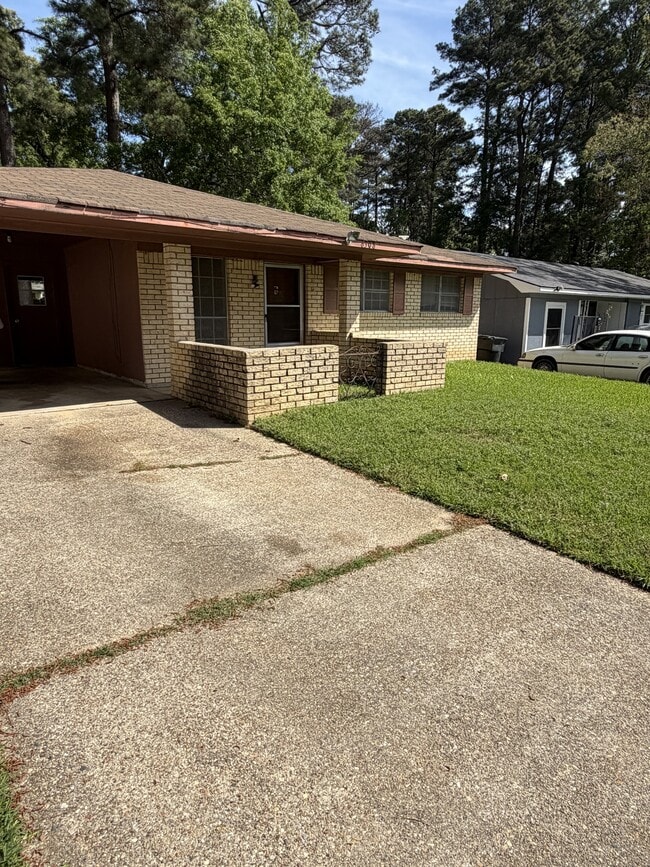 Photo - 6308 Frondosa Dr