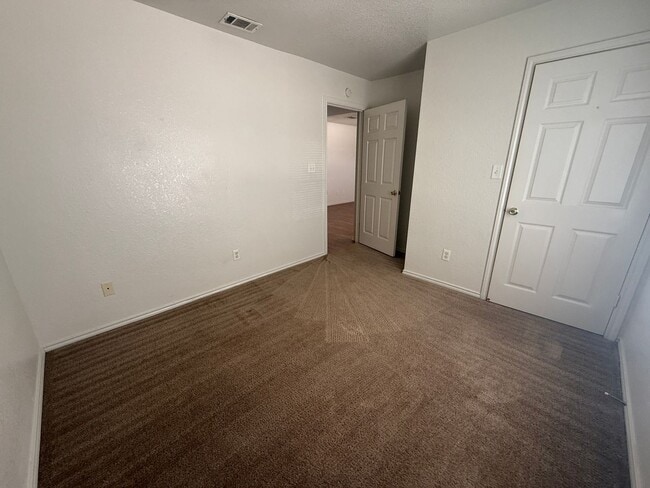 Photo - 3301 Hereford Ln Unit Apt A