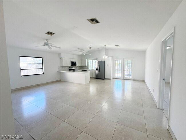 Photo - 630 105th Ave N