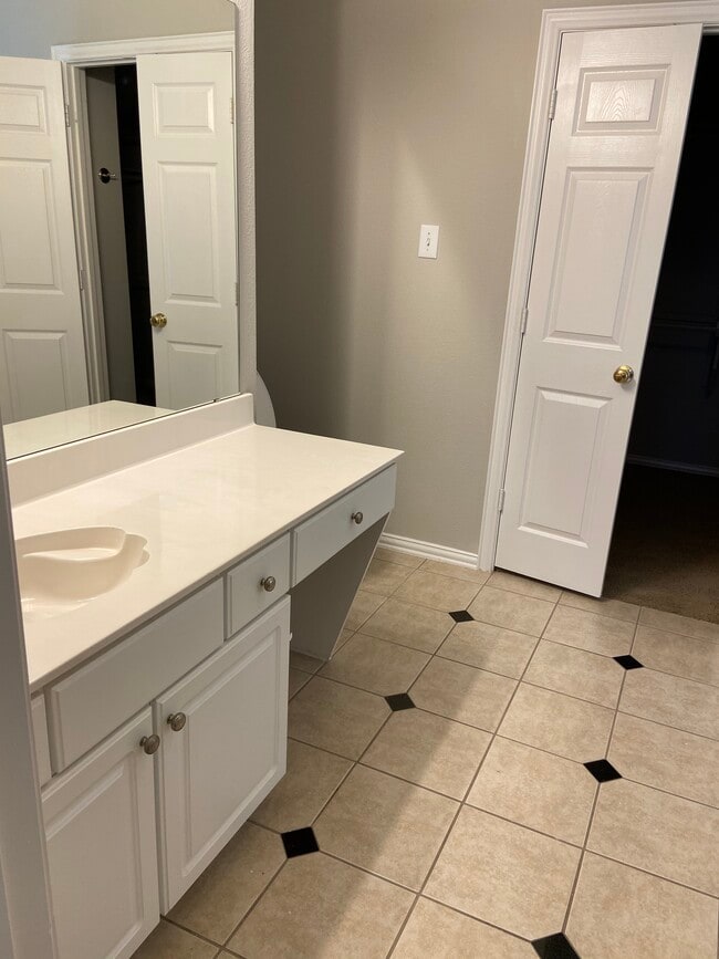 Photo - 11753 Ficus Dr