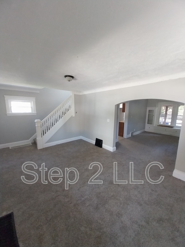 Photo - 9000 Tioga Ave