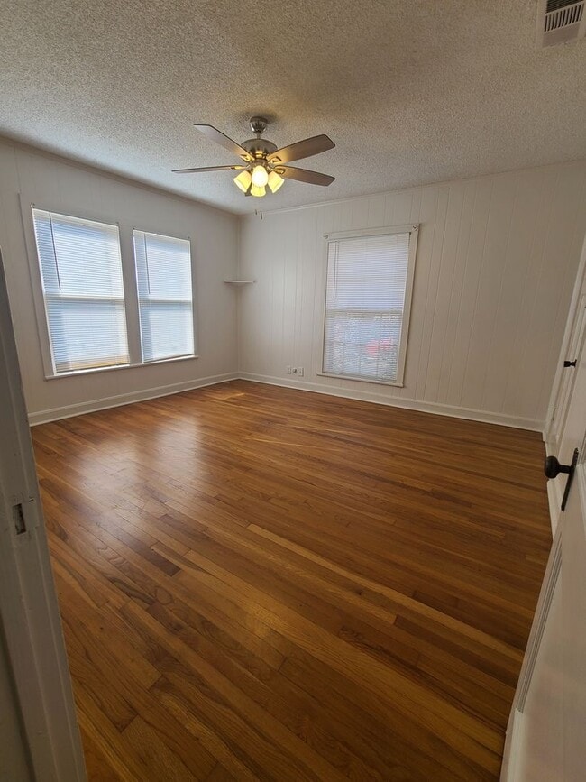 Photo - **Cozy Cottage Near Andy Woods**