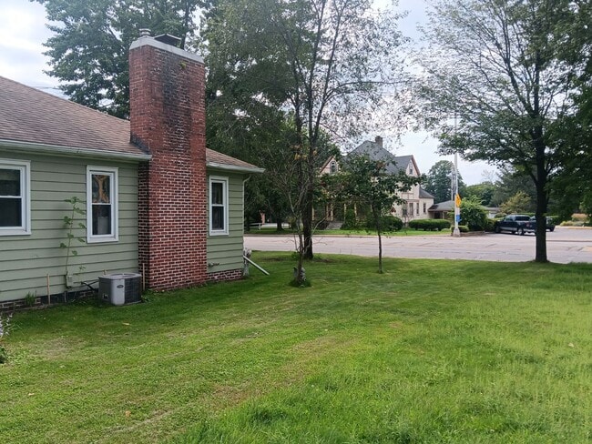 Photo - 1215 Grand Ave