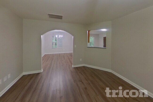 Photo - 210 Signet Ct