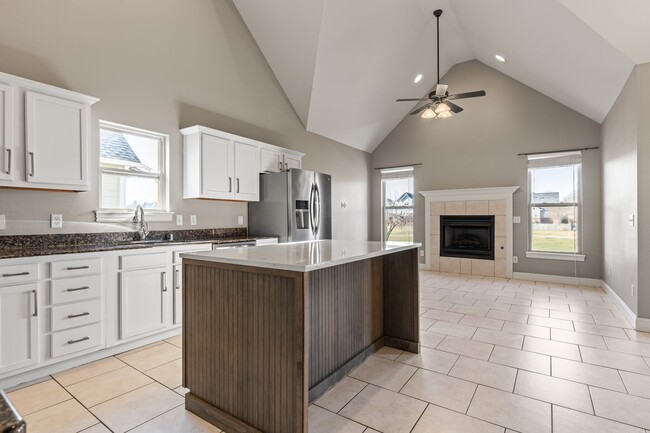 Photo - 1501 NE Dysart Woods Ln