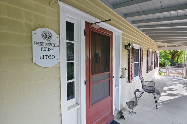 Photo - 83 Linden Ave