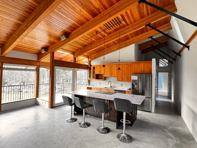 Photo - 1425 Benzon Crescent Unité 3 - Main House