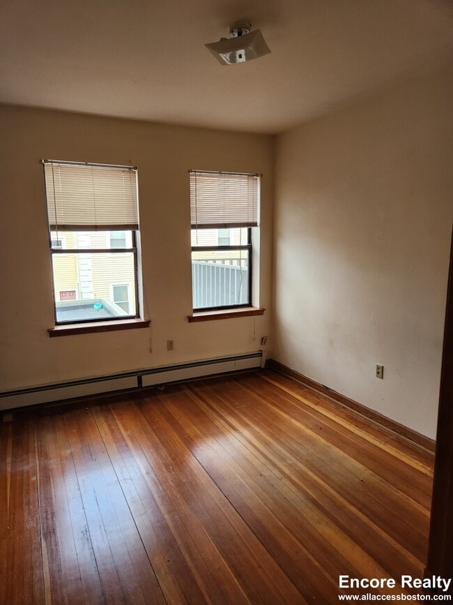 Photo - 369A Centre St Unit 2