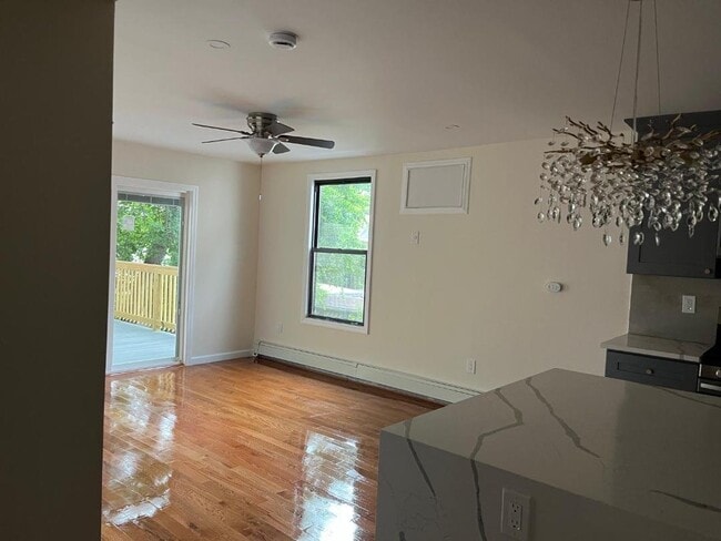 Photo - 138 37th St Unit 2