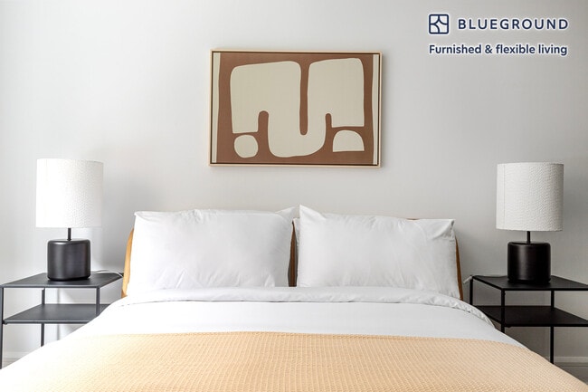 Photo - 311 W 50th St Unidad FL2-ID2073