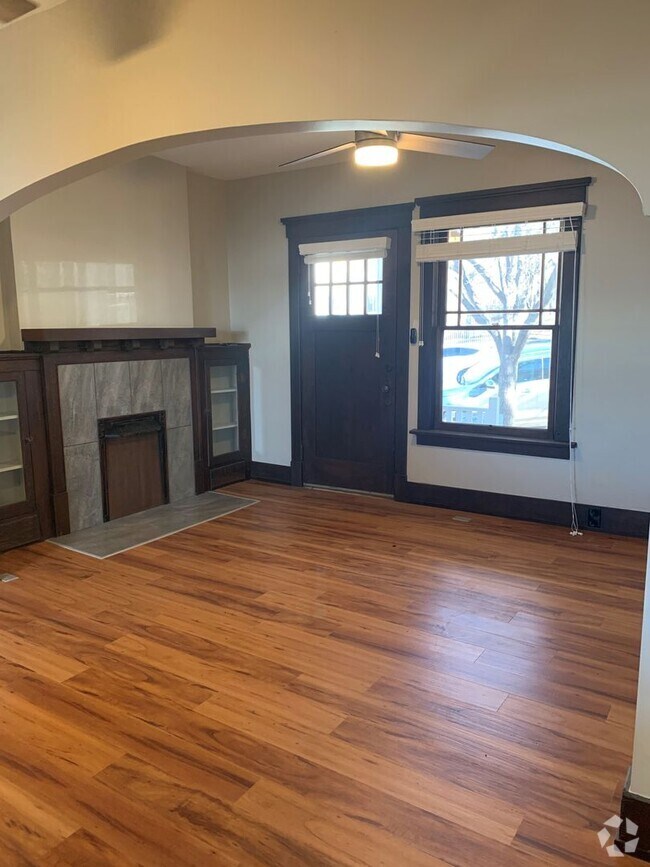 Building Photo - 441 N Center St Unit 443 Rental