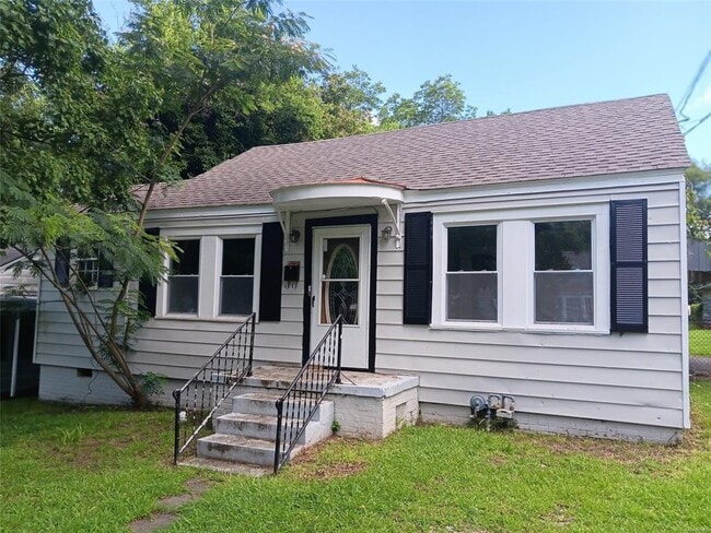 Building Photo - 2113 Windsor Ave Rental