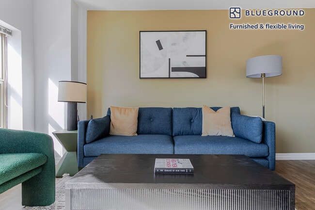 Photo - 8 W Chestnut St Unit FL18-ID1301