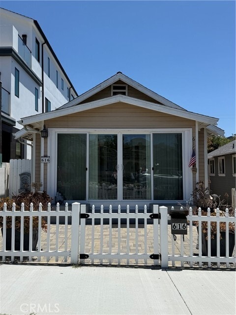 Photo - 616 Huntington St