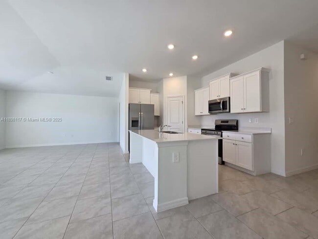 Photo - 3403-3434 34th St SW