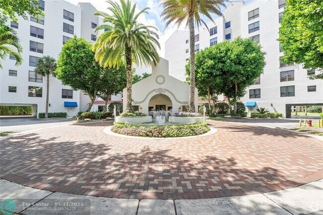 Building Photo - 7579 Imperial Dr Unit 202 Rental