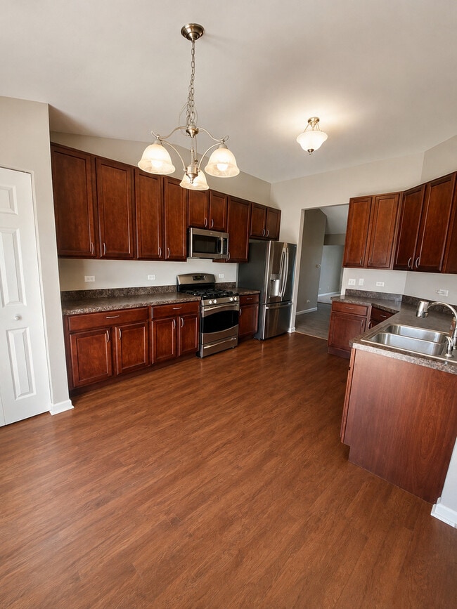 Photo - 1404 Draper Rd