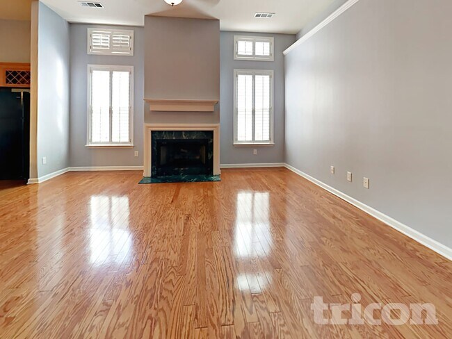 Photo - 3614 Silver Springs Way SW