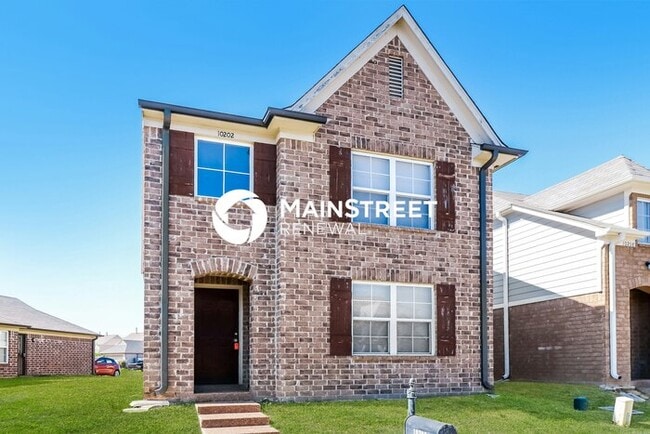 4 Bedroom Pet-Friendly Home in Memphis, TN with Main Street Renewal