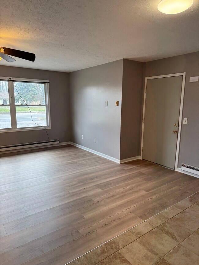 Photo - 5084 North Rd Unidad 1