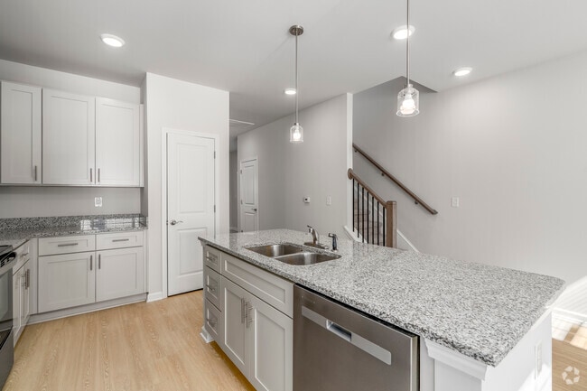 End Unit 3BR, 3BA - 1,600SF - Kitchen