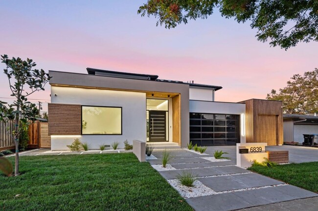 Riverside Way - A Masterpiece of Modern Lu... - Riverside Way - A Masterpiece of Modern Lu... House