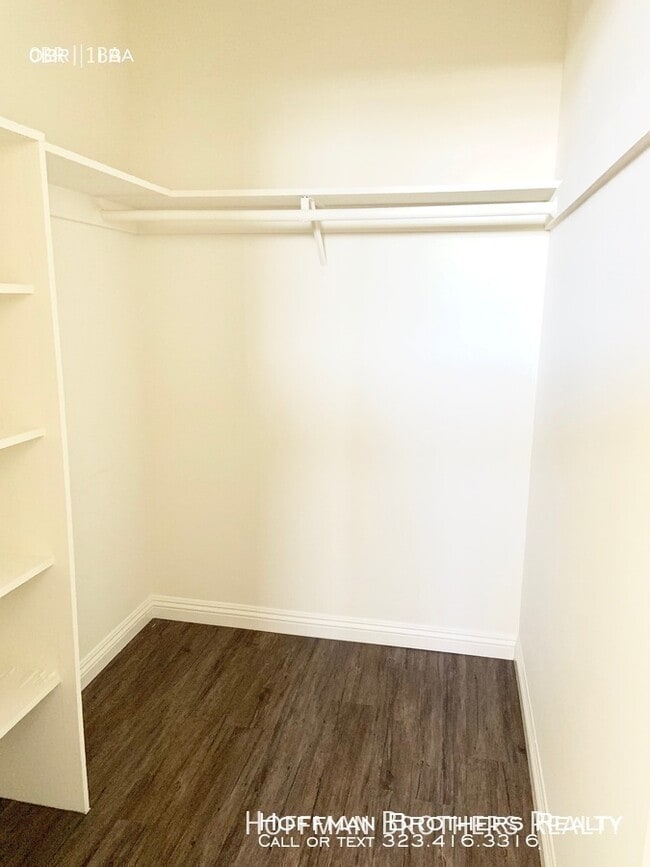 Photo - 151 N Hoover St Unidad 12