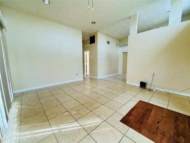 Photo - 164 Tradewinds Dr NW