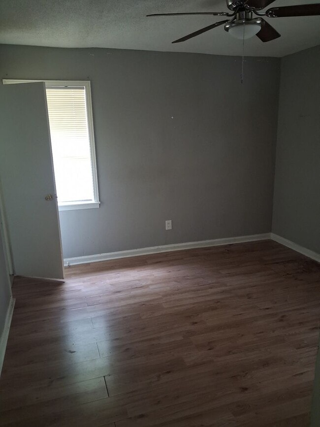 Photo - 3243 Benjestown Rd