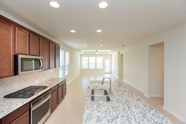 Photo - 3011 Betony St