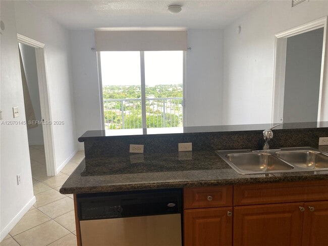 Photo - 1 Glen Royal Pkwy Unidad 1113