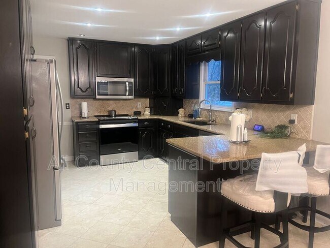 Photo - 6257 Canterbury Rd