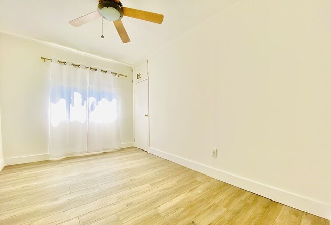 Photo - 1478 W Vernon Ave