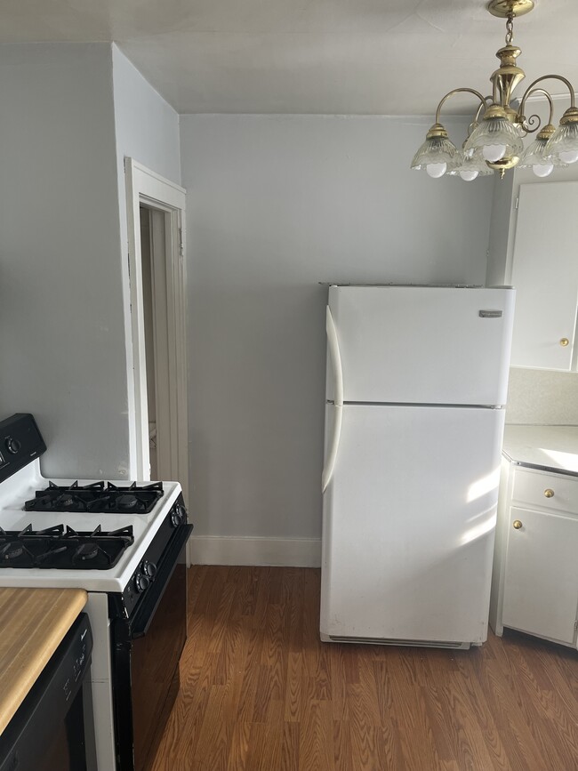 Photo - 727 Bellevue Ave